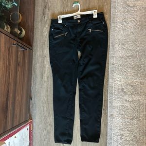 Black Paige Jeans with Zipper Detail, relaxed and SOFT